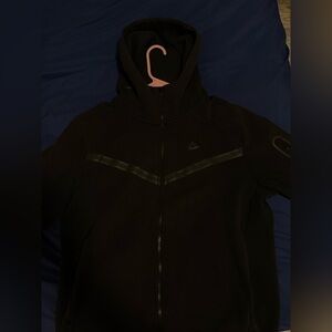 Black nike tech fleece hoodie